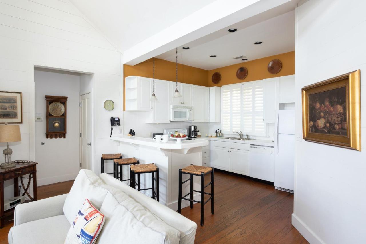 The Cottages On Charleston Harbor Экстерьер фото
