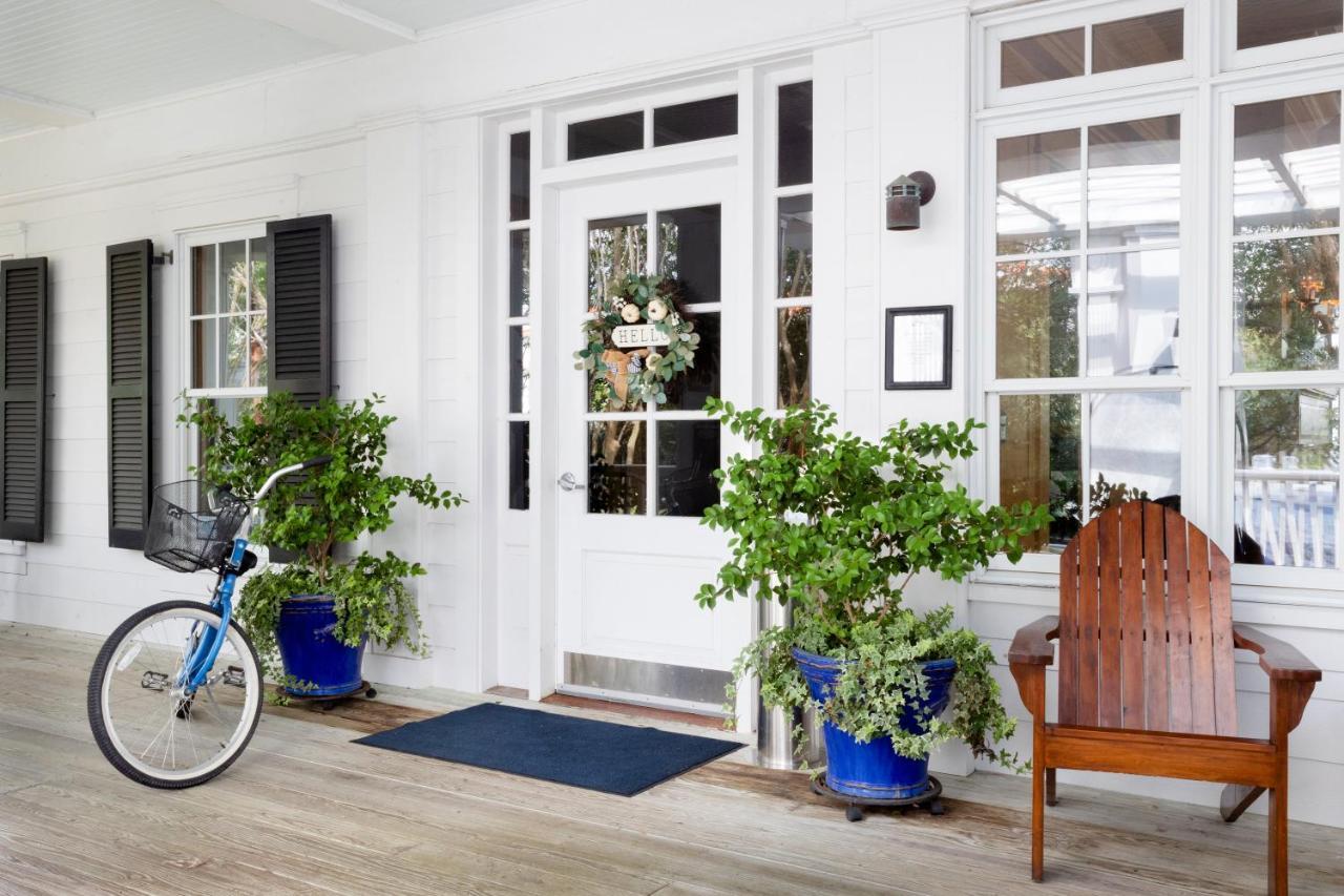 The Cottages On Charleston Harbor Экстерьер фото