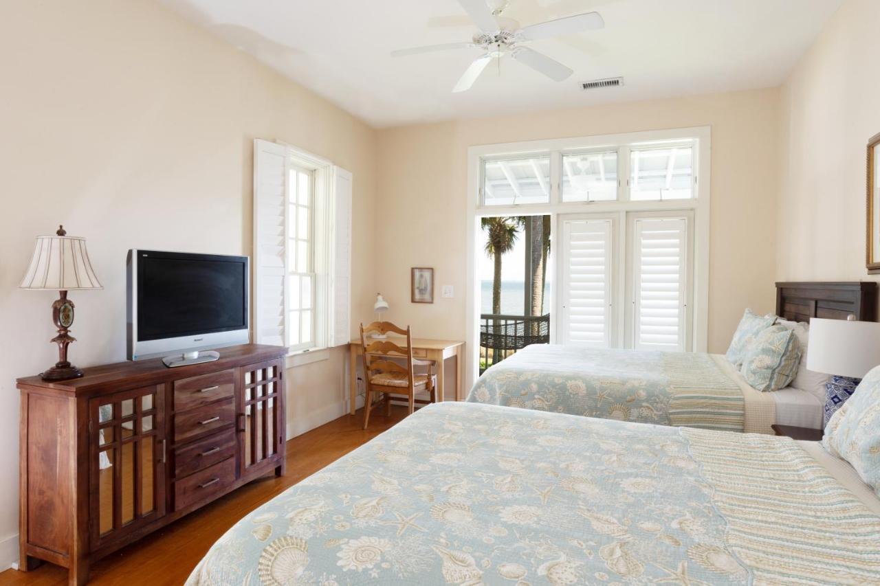 The Cottages On Charleston Harbor Экстерьер фото